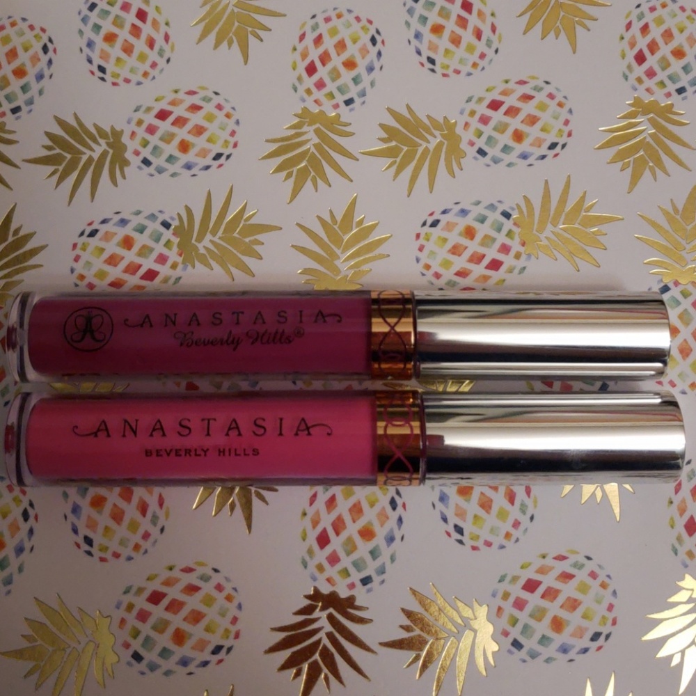 2 ABH LIQUID LIPSTICKS